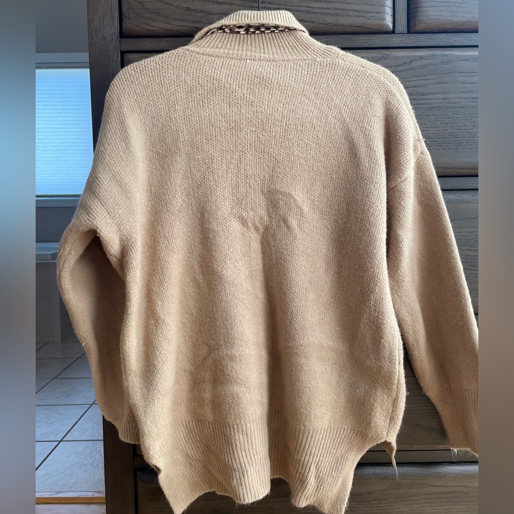 Sweater - Picture 2 of 2